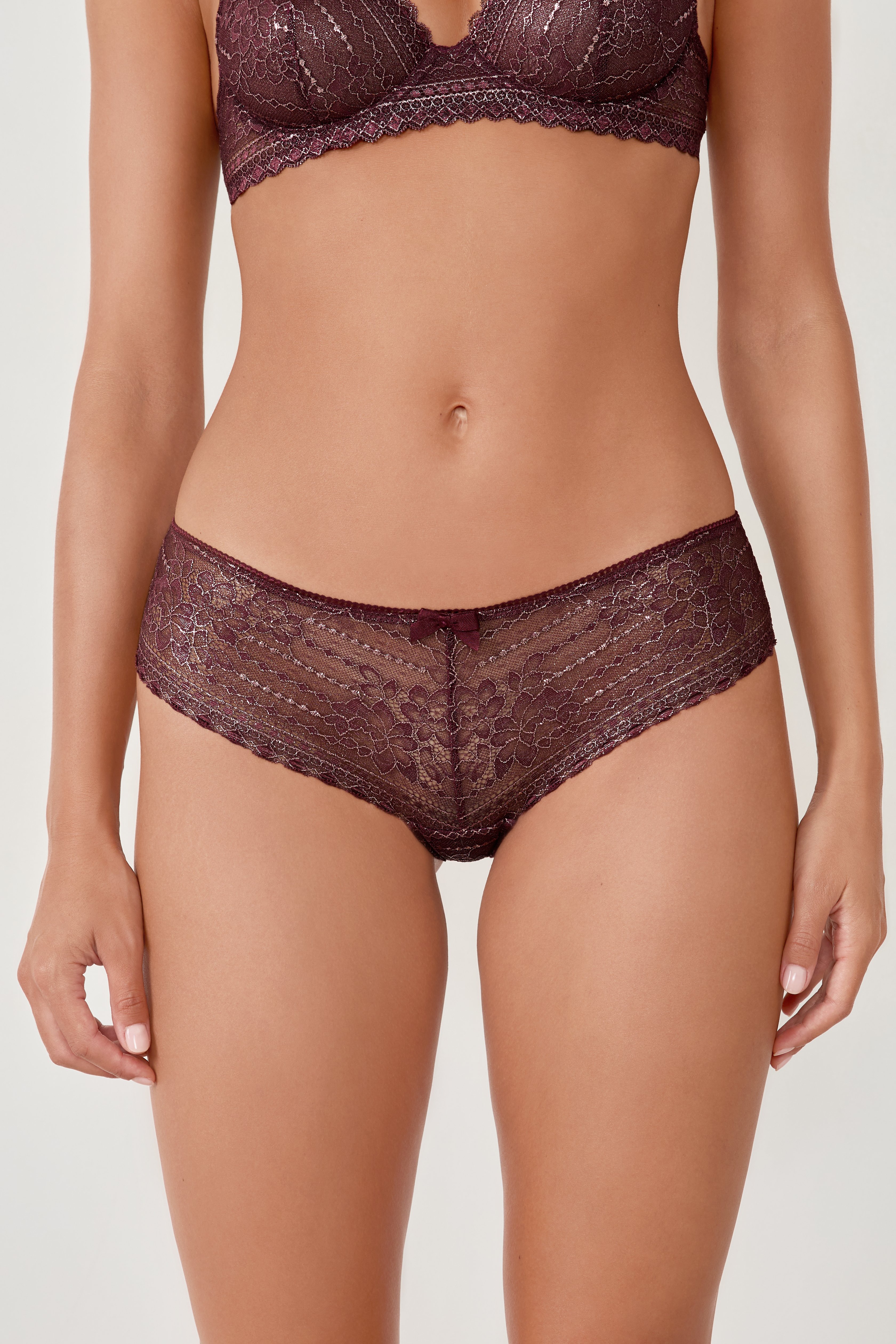 Lace Boyshort with Iridescent Effect