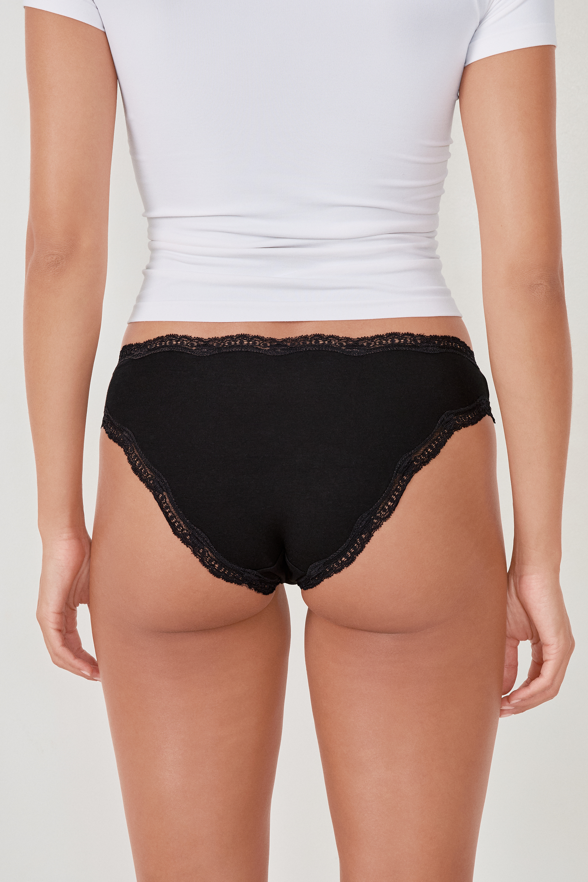 Pack of 3 Cotton and Lace Briefs